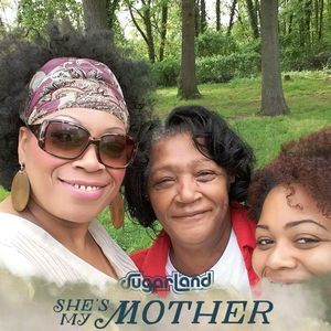 Meet your Posher, Fay